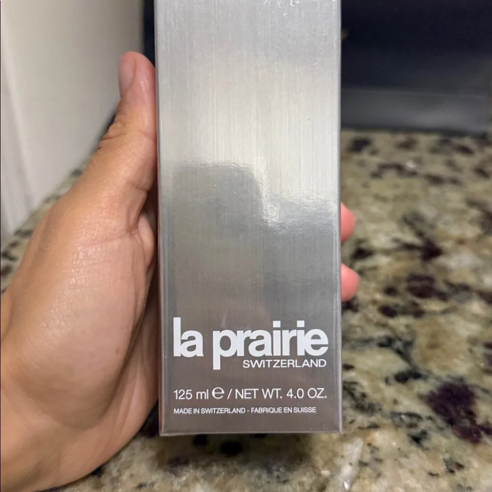 La Prairie questions leave